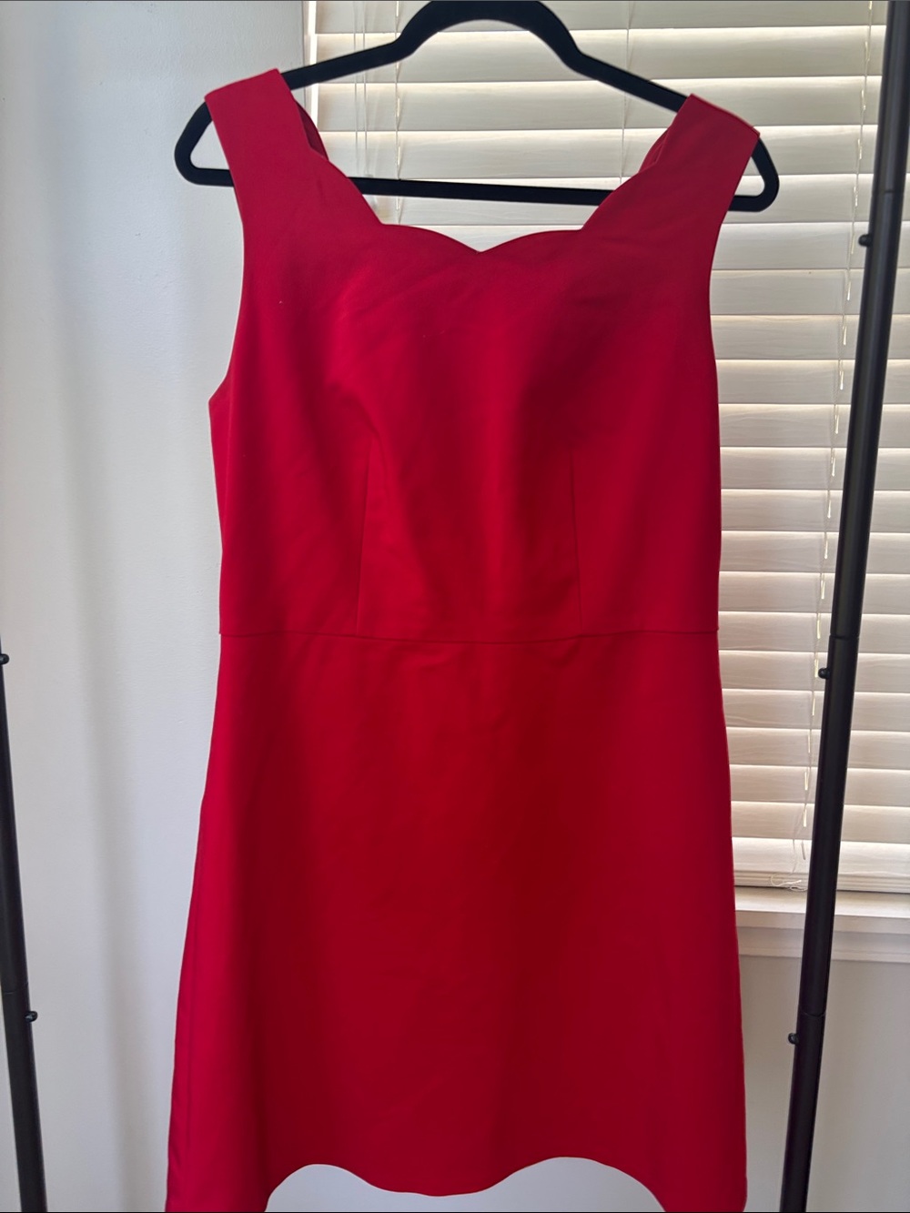 Classic Red Sleeveless Sheath Dress